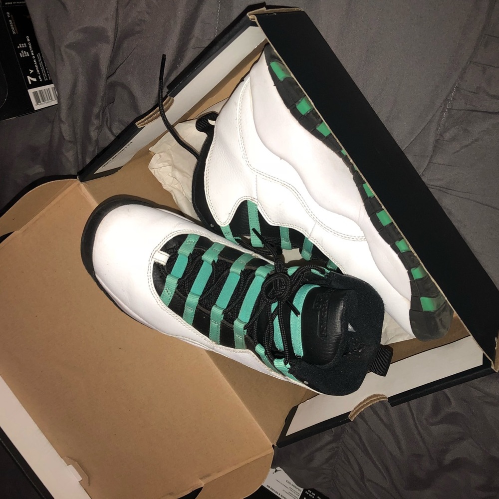 Green 10s